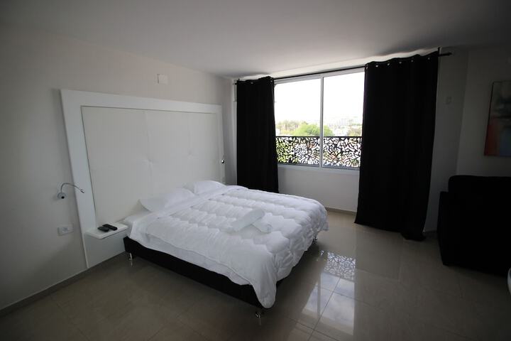 Room 8 of 70