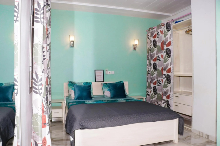 Room 3 of 11