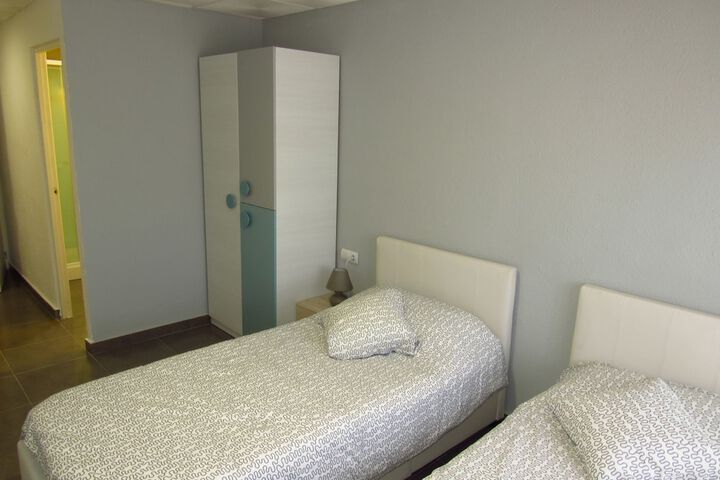Room 33 of 41