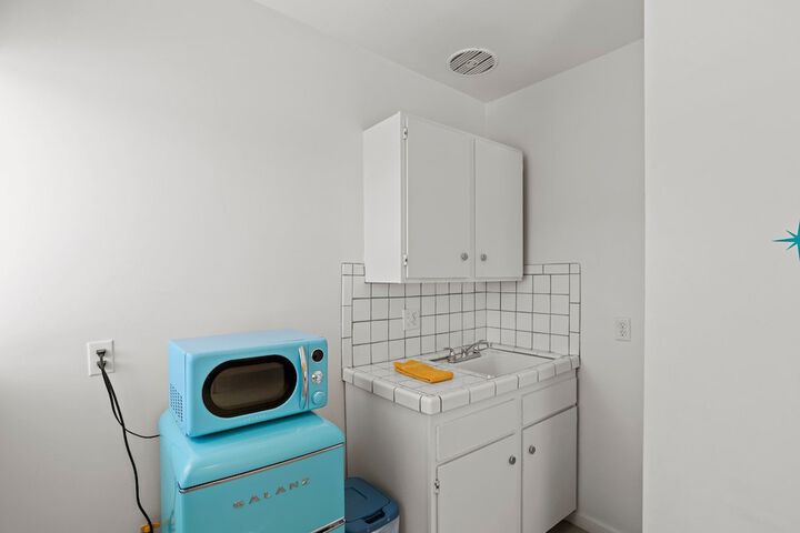 Room 28 of 59