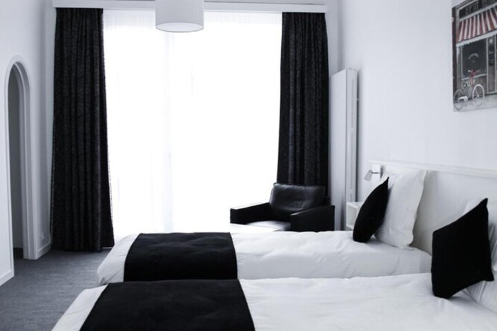 Room 21 of 45