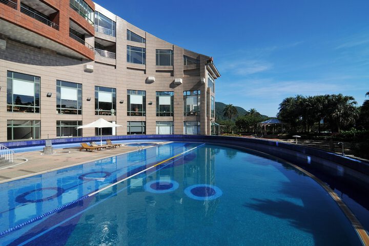 Hotel with Pool