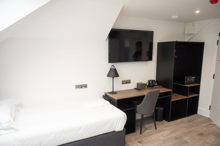 Room 55 of 87