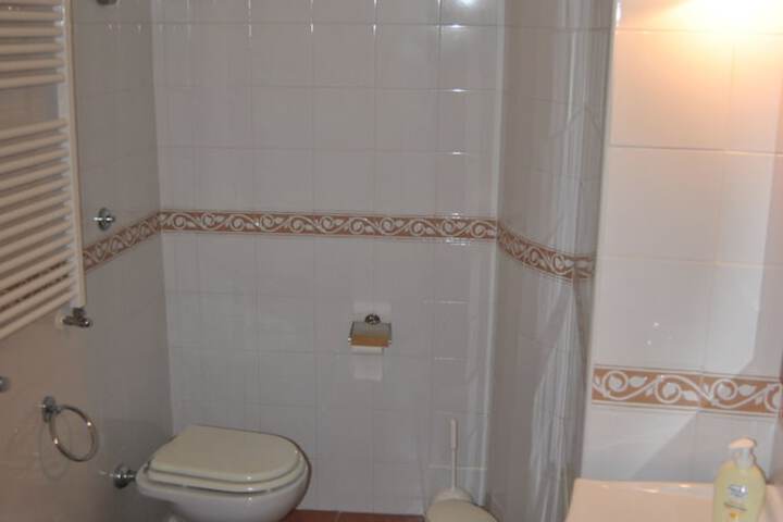 Room 20 of 29