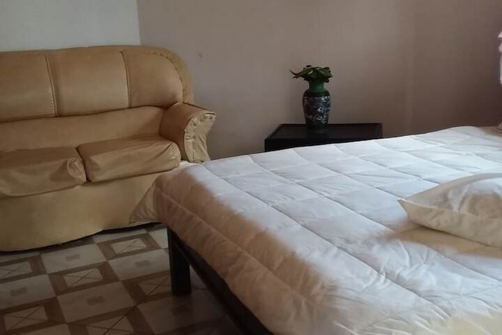 Room 21 of 33