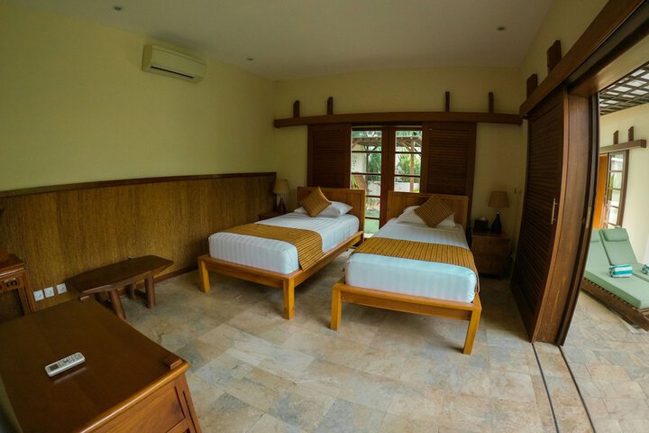 Room 12 of 52