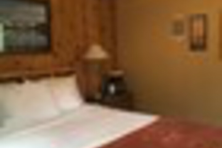 Room 26 of 279