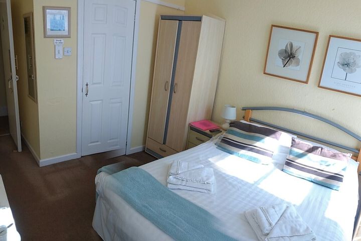 Room 10 of 51
