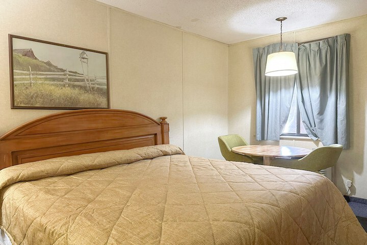 Room 43 of 95