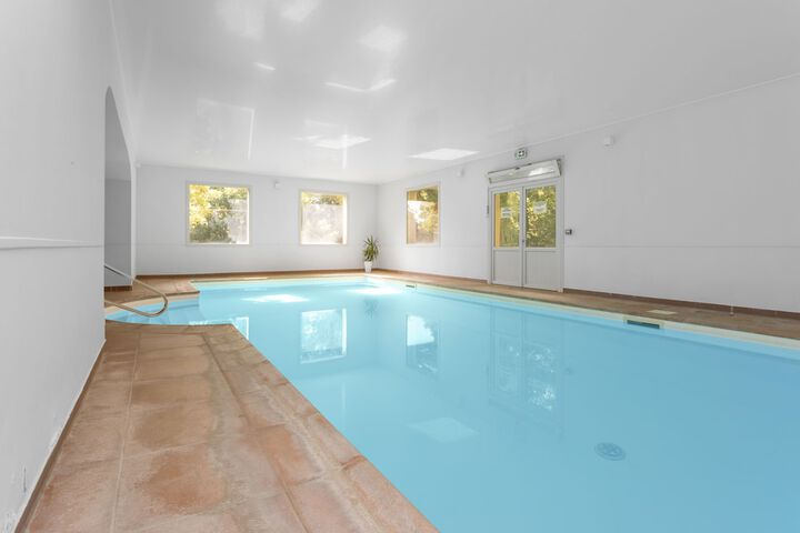 Pool 99 of 133