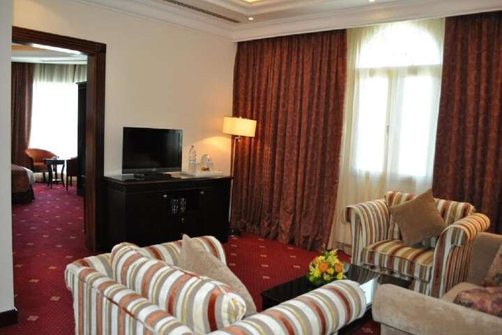 Room 18 of 35