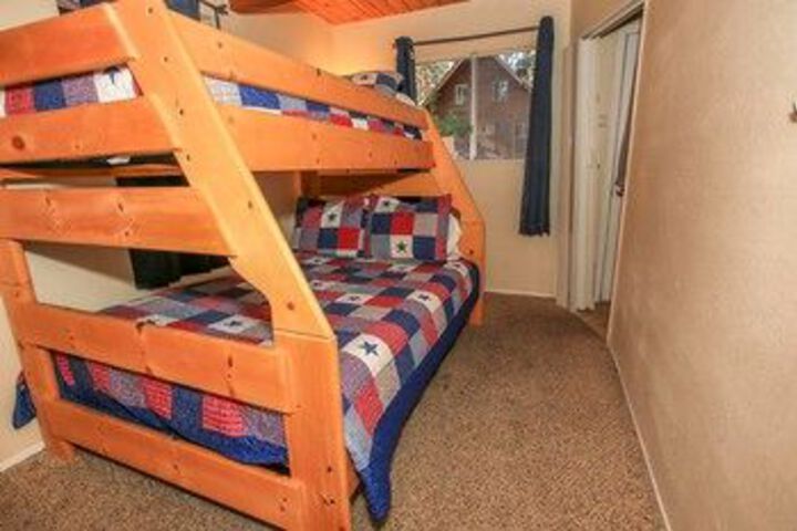 Room 6 of 22