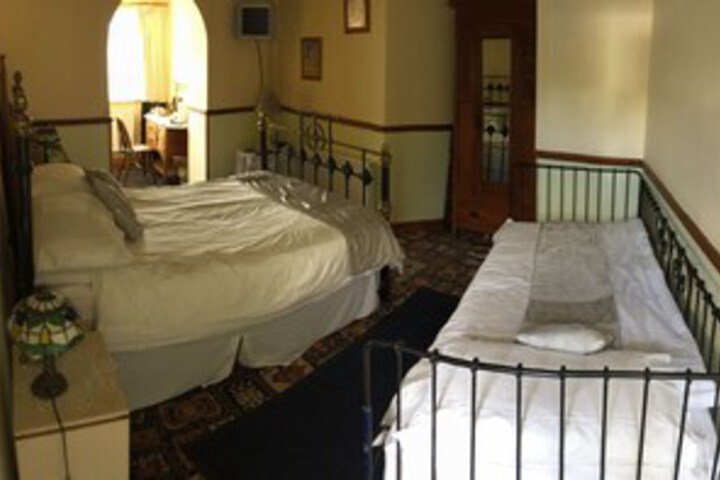 Room 32 of 33