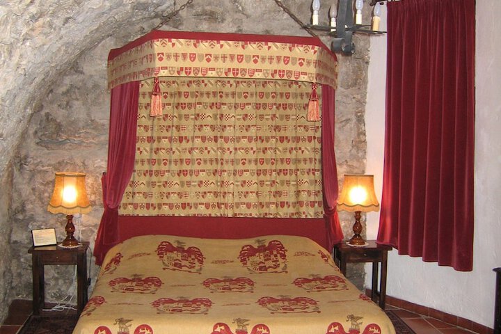 Room 5 of 89