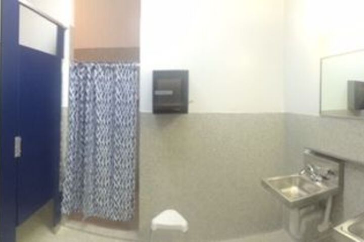 Room 12 of 48