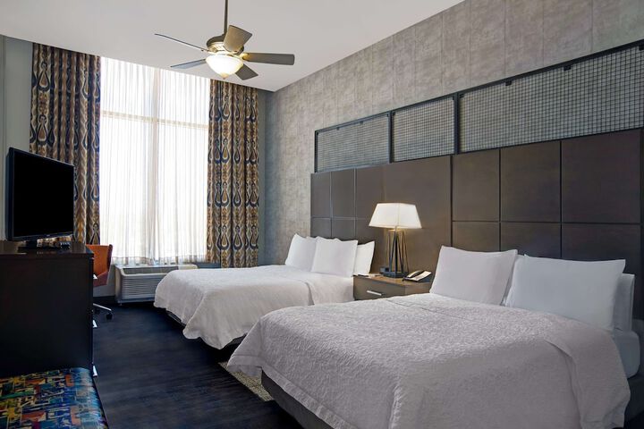 Room 15 of 60