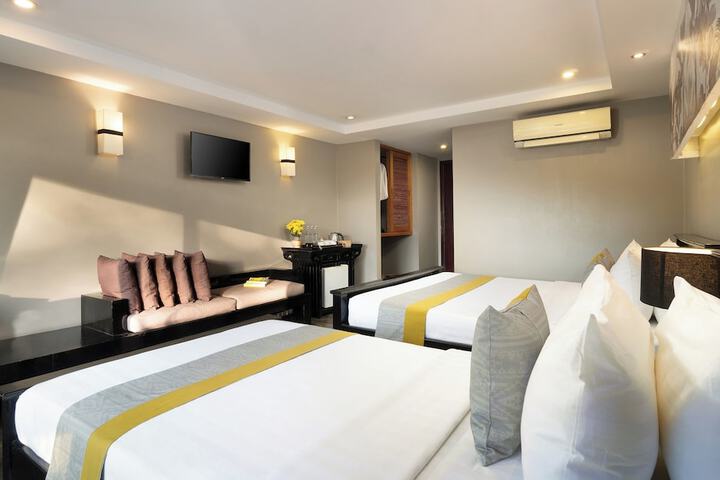 Room 54 of 96