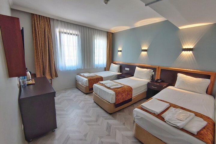 Room 25 of 65
