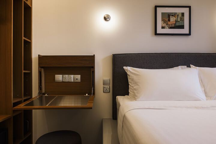 Room 7 of 37