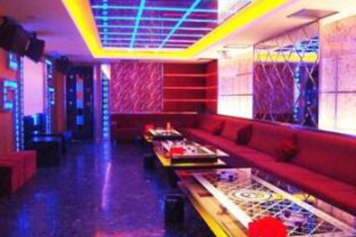 General 7 of 19