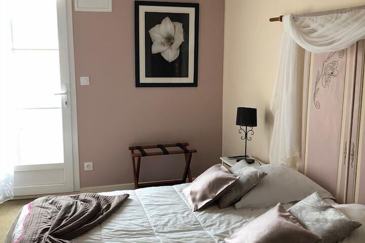 Room 17 of 36