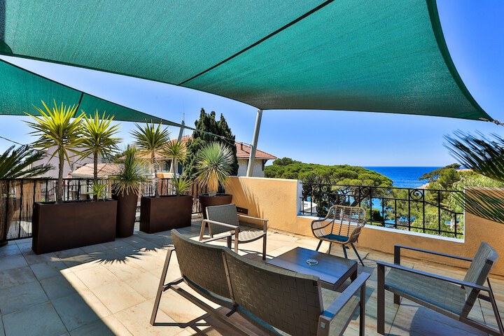 Terrace/Patio 43 of 77
