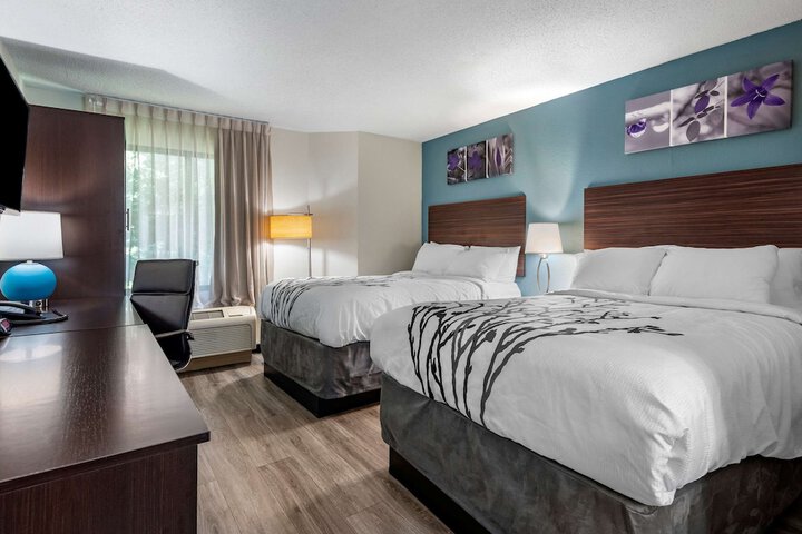2 Double Beds (2 of 8)