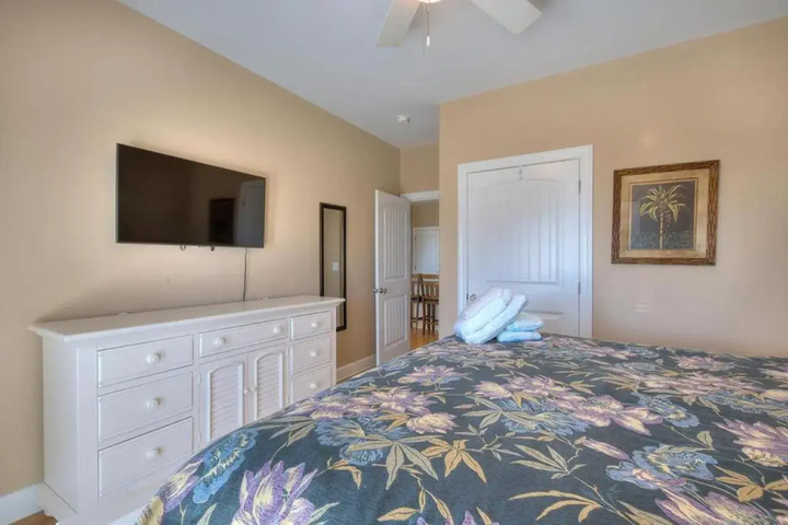 Room 3 of 25