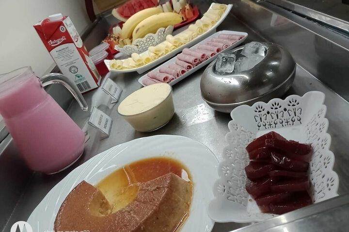 Breakfast/Coffee Service 15 of 20