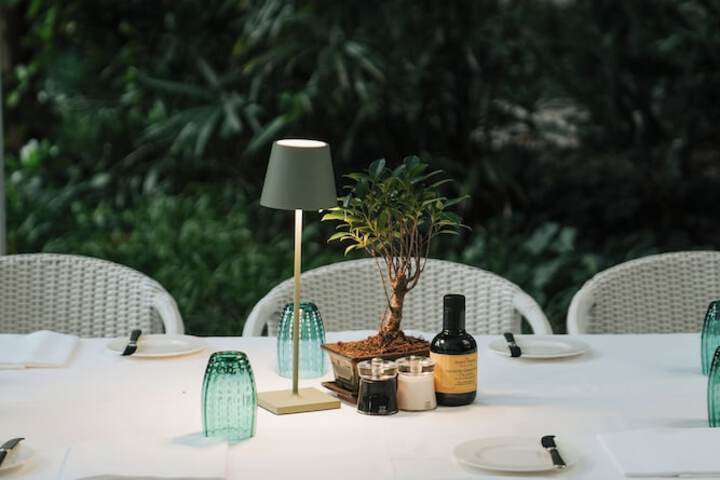 Dining 121 of 125