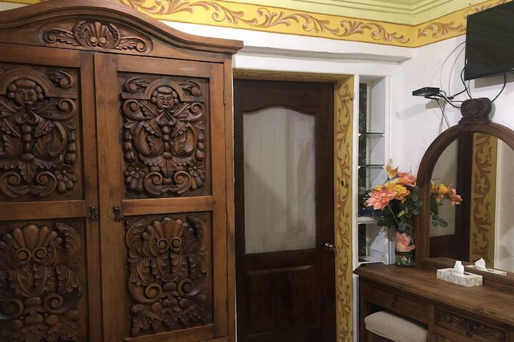 Room 8 of 23