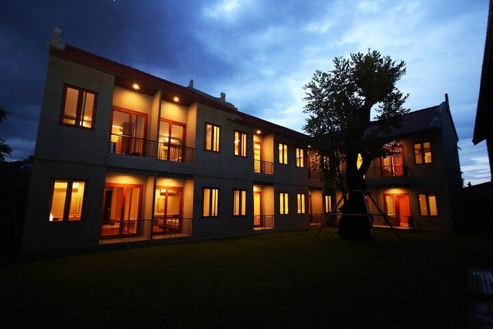 Hotel 78 of 99