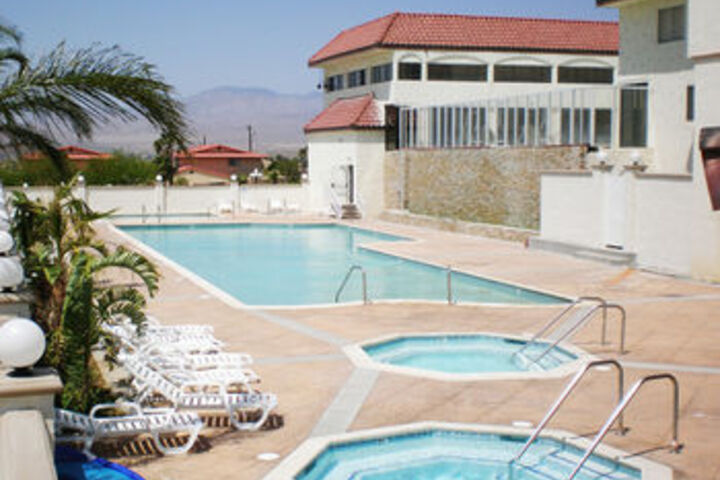 Pool 16 of 26