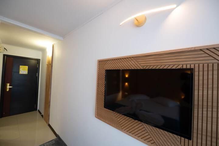 Room 41 of 147