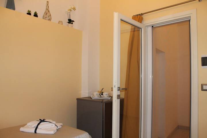 Room 14 of 50