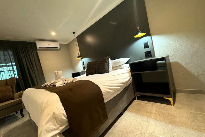 Room 56 of 275