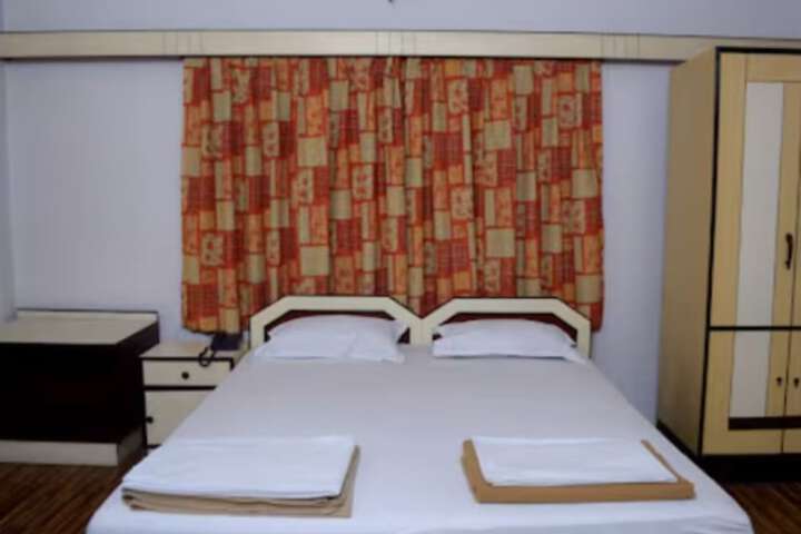 Room 14 of 20
