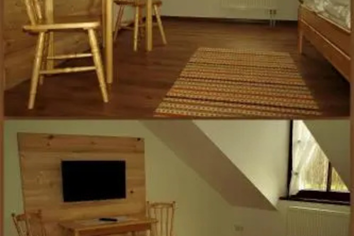 Room 5 of 16