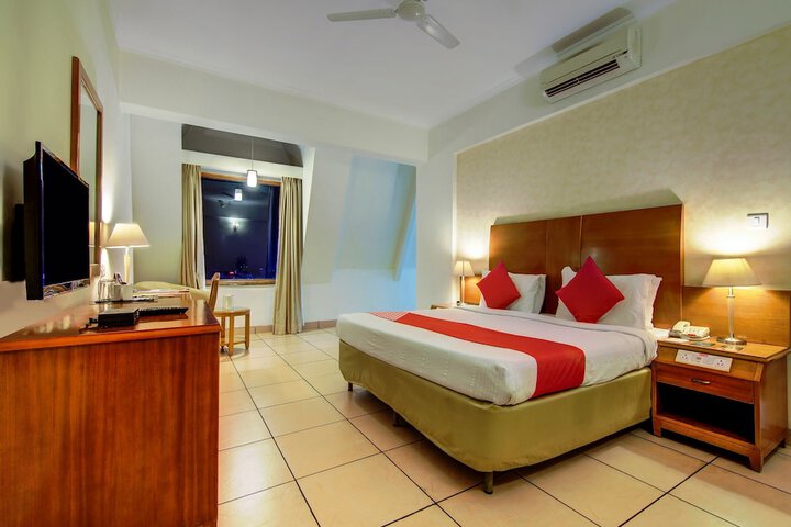 Room 16 of 62