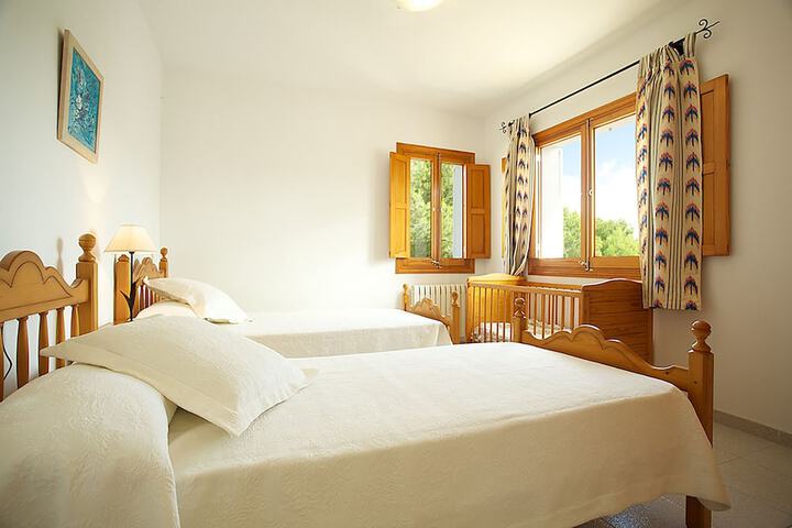 Room 6 of 41
