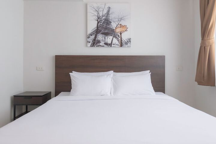 Room 28 of 54