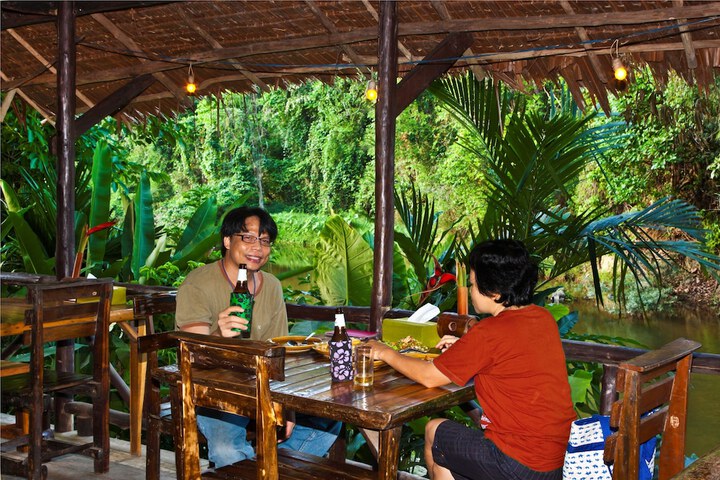 Dining 43 of 70