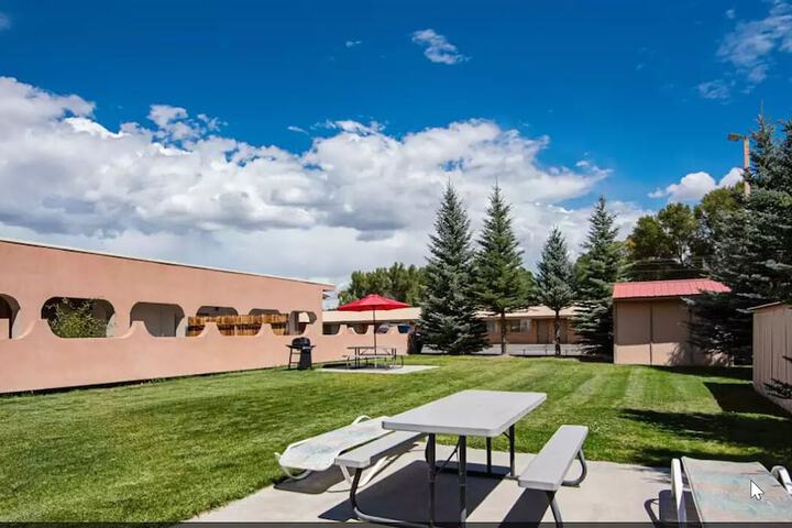 Property Grounds 27 of 30