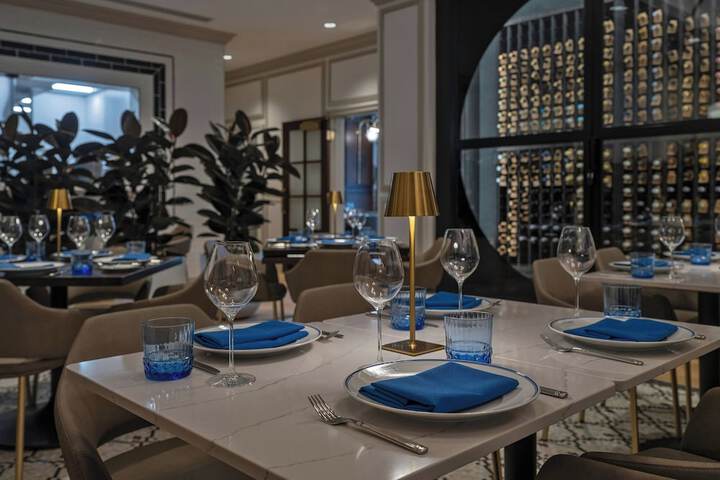 Dining 50 of 69