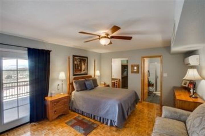 Room 22 of 50