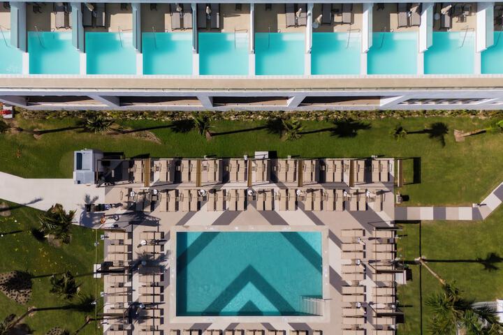 Pool 68 of 223