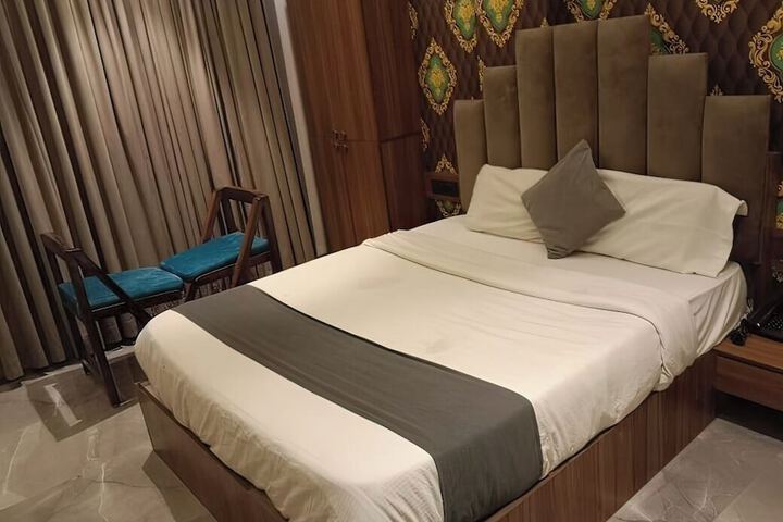 Room 21 of 50