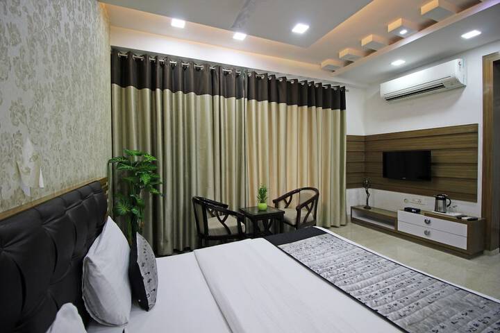 Room 10 of 78