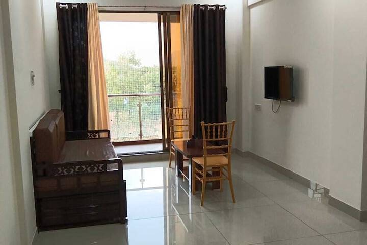 Room 6 of 16