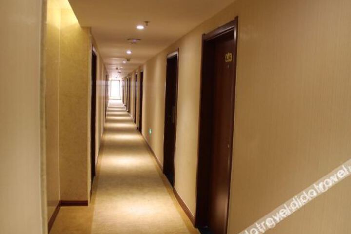 Hotel Interior 4 of 16